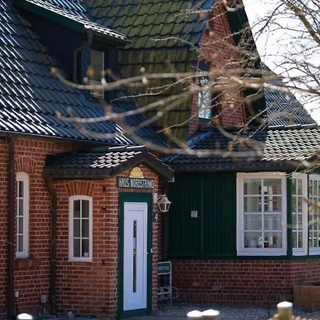 Fewo-wustrow * פרראו